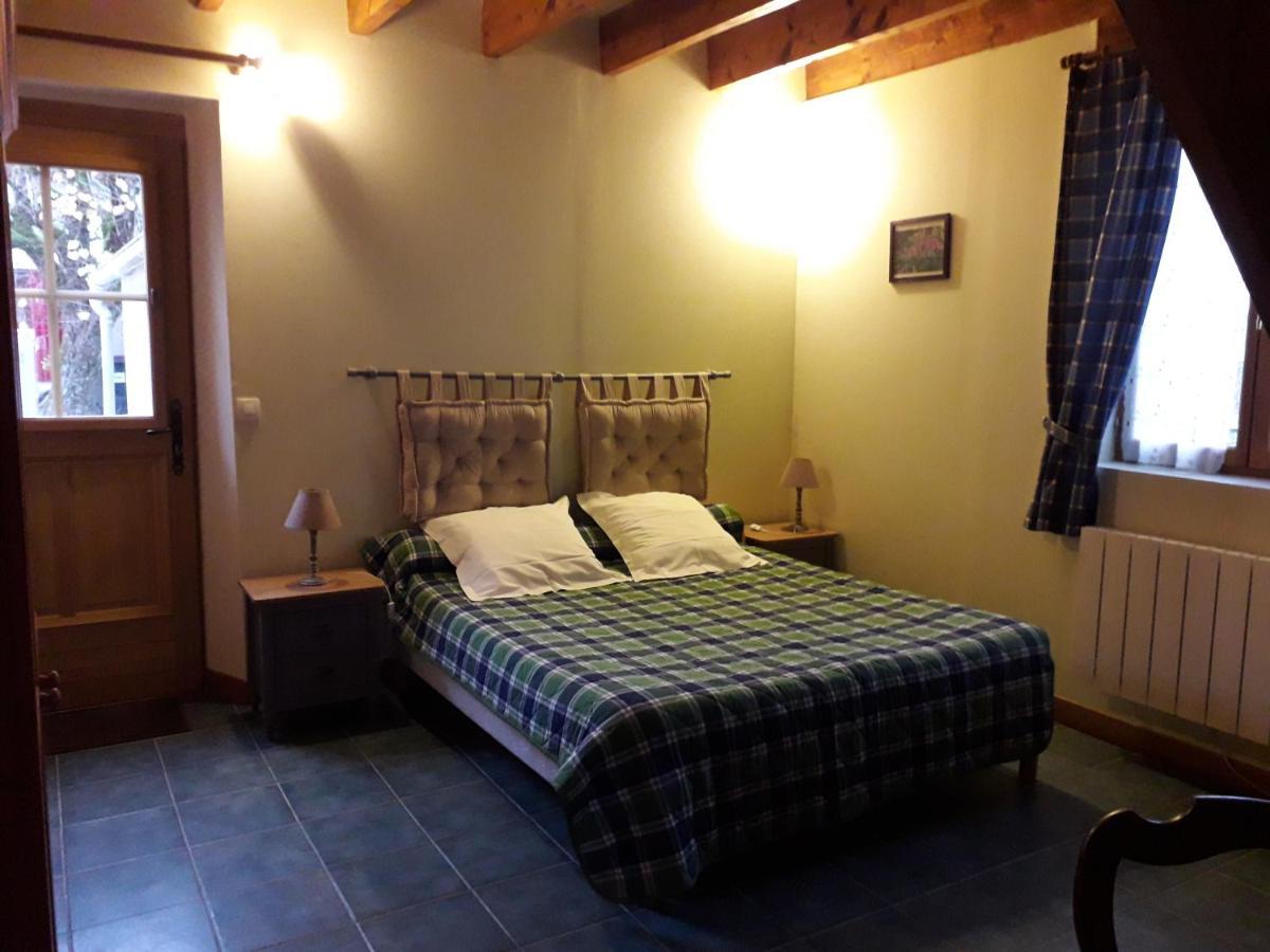 Au Grand Pre Bed and Breakfast Theillay Εξωτερικό φωτογραφία